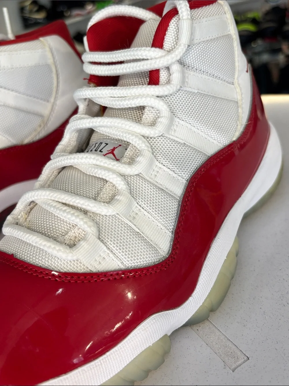 Air Jordan 11 Retro Cherry Mens 8.5